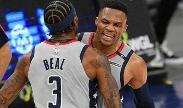 九游娱乐-天亮了？比尔40+韦少30+三双 奇才掀翻联盟第一